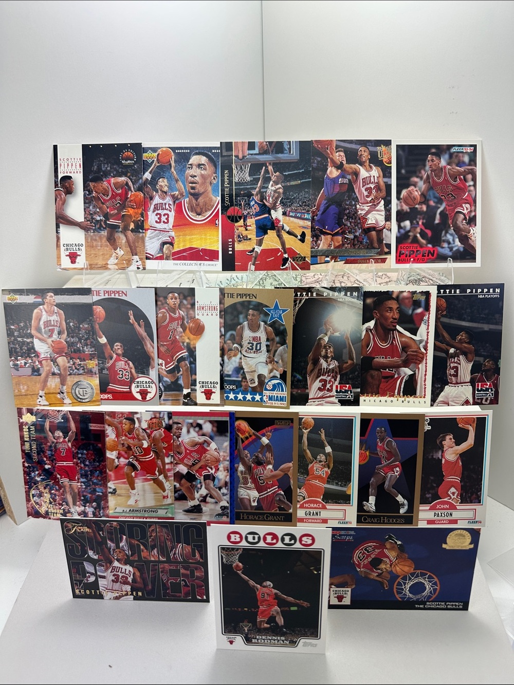 Scottie Pippen Bulls w/ Rodman/Grant Toni Kukoc Rookie & 90s teammates lot of 22